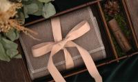 Top Unique Wedding Gifts Under $50: Gifting On Your Budget